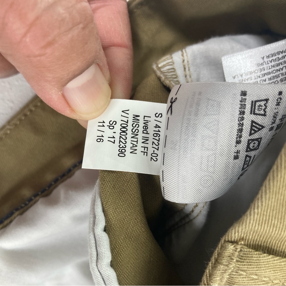 GAP Khakis Lived In Flat Front Chino Shorts Tan Men's Size 34 Summer Outdoor - Picture 15 of 16